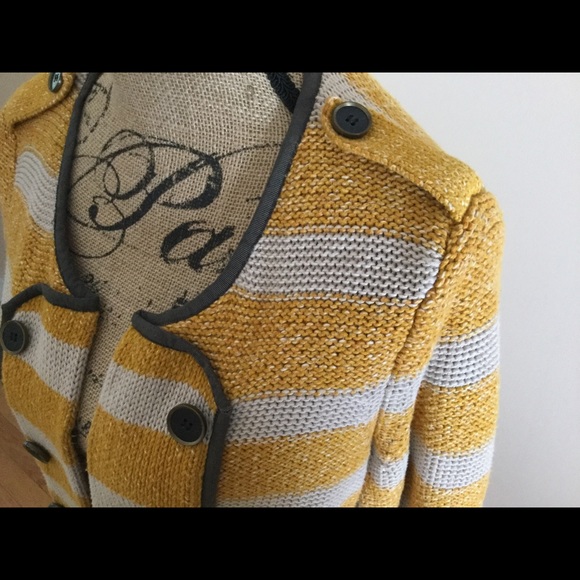 Sweater - Picture 2 of 3